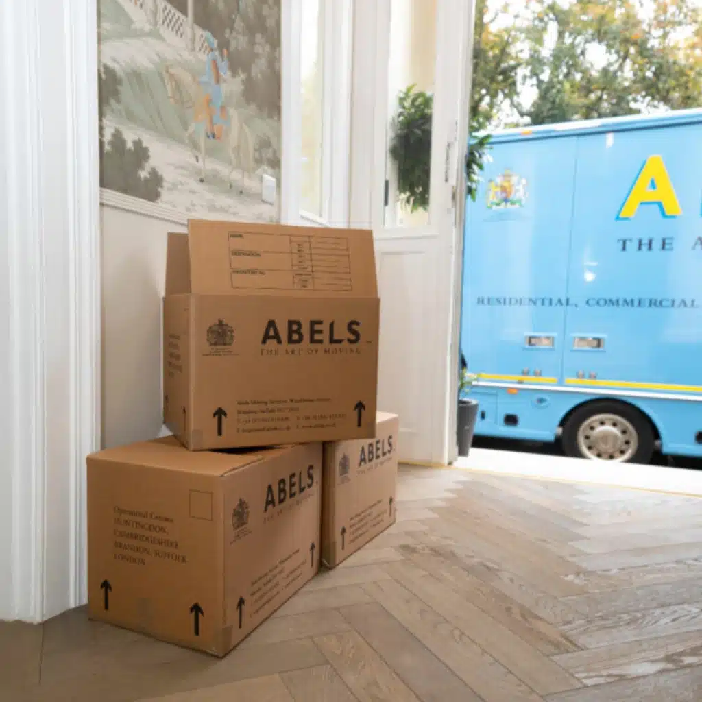 packing-boxes-london-residence